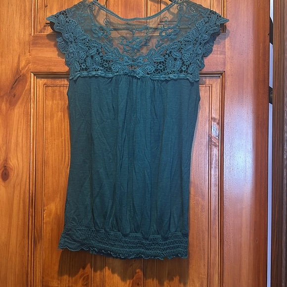 Ladies teal blue short sleevee blouse - Picture 3 of 3